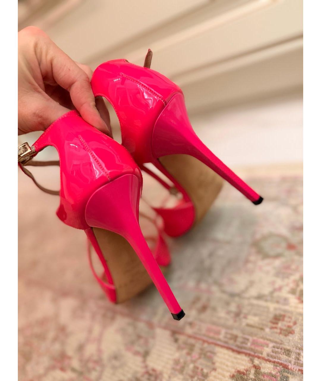 JIMMY CHOO Фуксия босоножки из лакированной кожи, фото 3