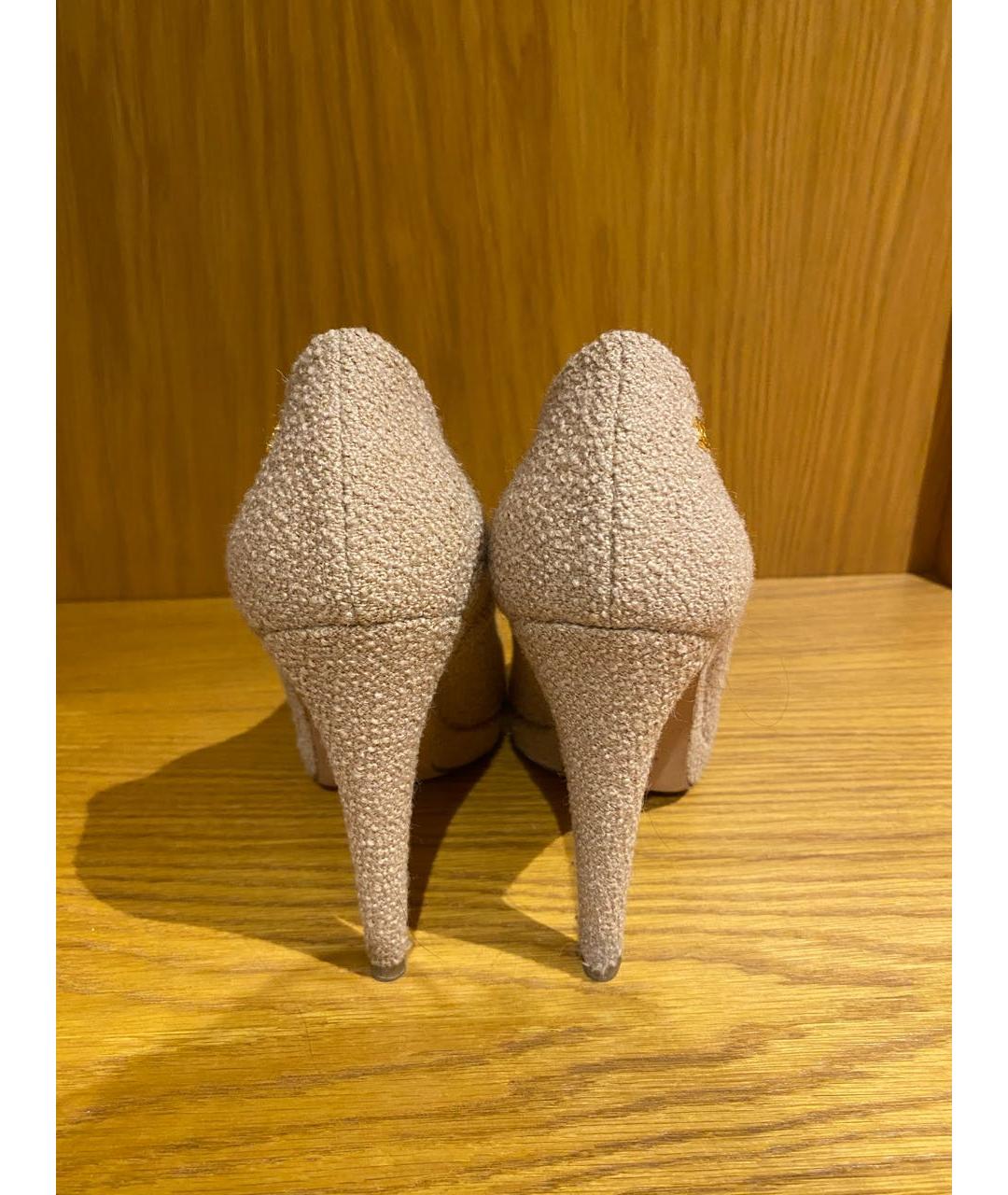 CHANEL Бежевые текстильные туфли, фото 3