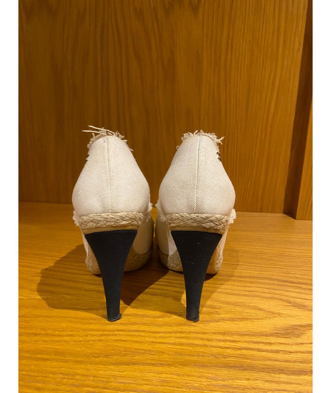 CHANEL Белые текстильные туфли, фото 4