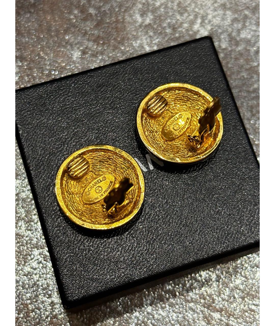 CHANEL Золотые металлические клипсы, фото 2