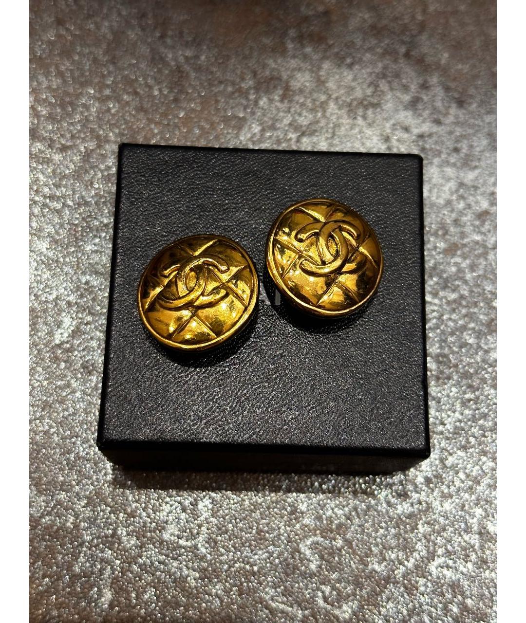 CHANEL Золотые металлические клипсы, фото 4