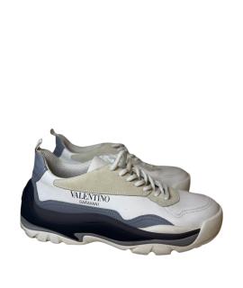 VALENTINO Низкие кроссовки / кеды