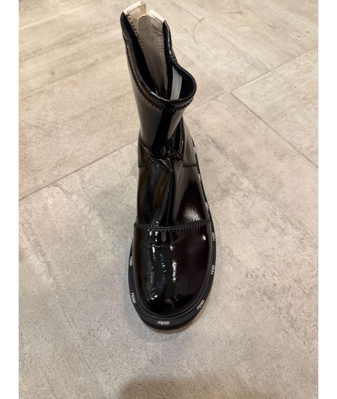 FENDI Черные полусапоги из лакированной кожи, фото 3