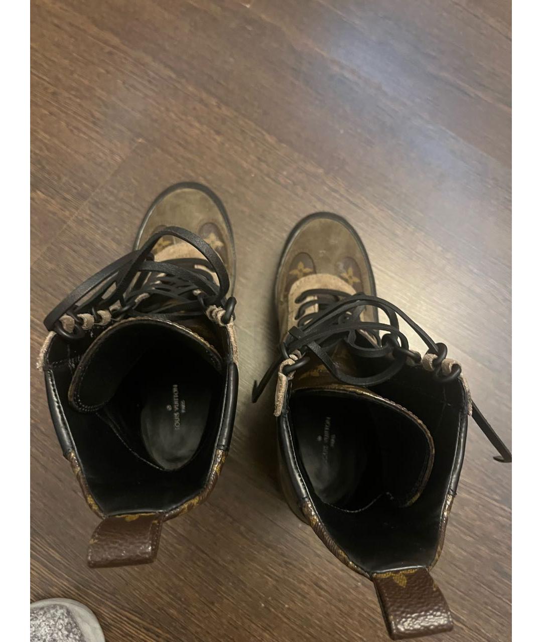 LOUIS VUITTON Коричневые замшевые ботинки, фото 4