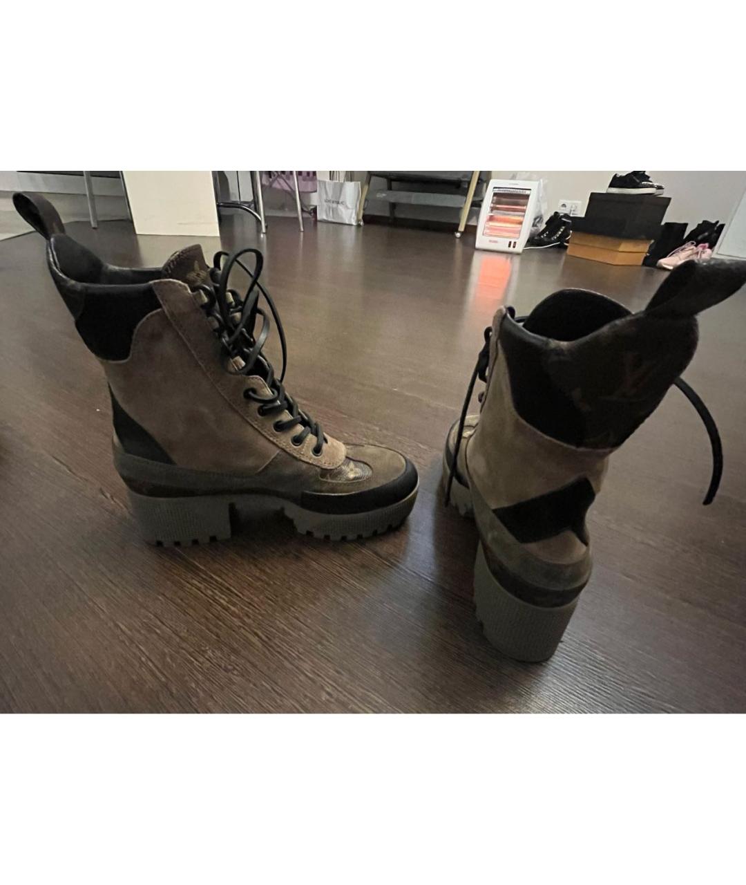 LOUIS VUITTON Коричневые замшевые ботинки, фото 5