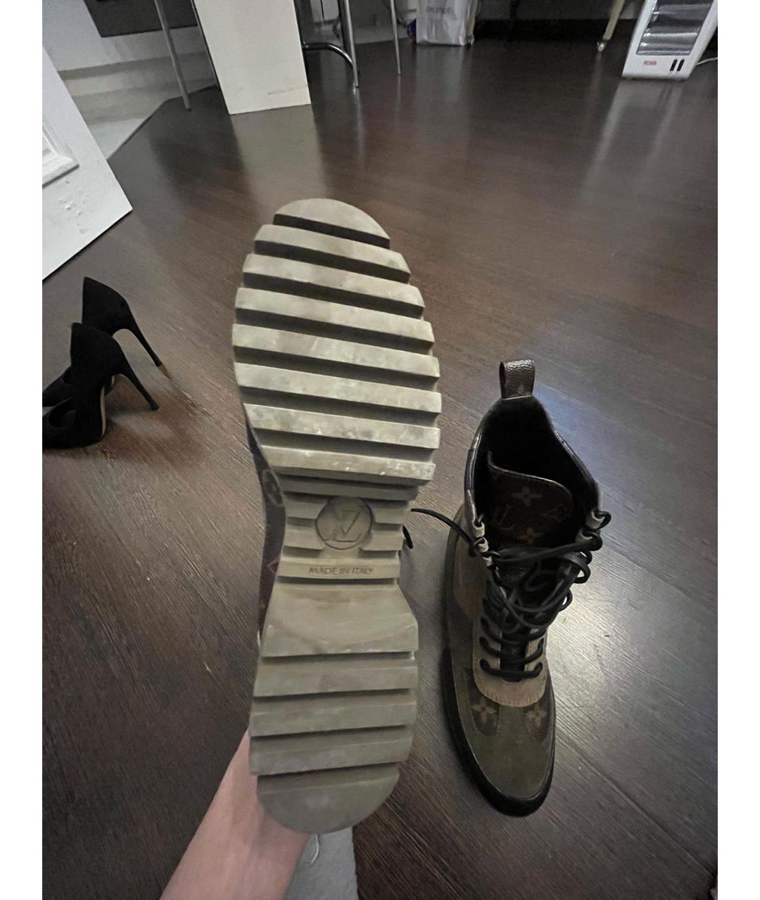 LOUIS VUITTON Коричневые замшевые ботинки, фото 7