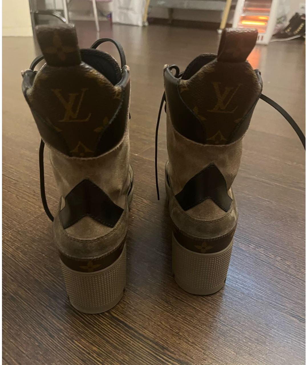 LOUIS VUITTON Коричневые замшевые ботинки, фото 3