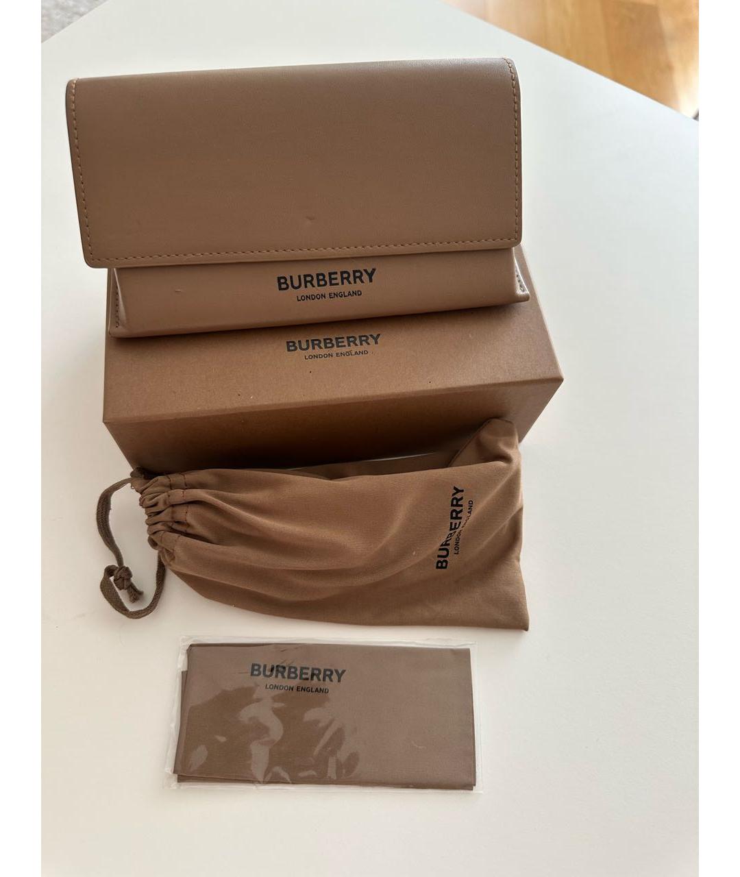 BURBERRY Черные пластиковые солнцезащитные очки, фото 4