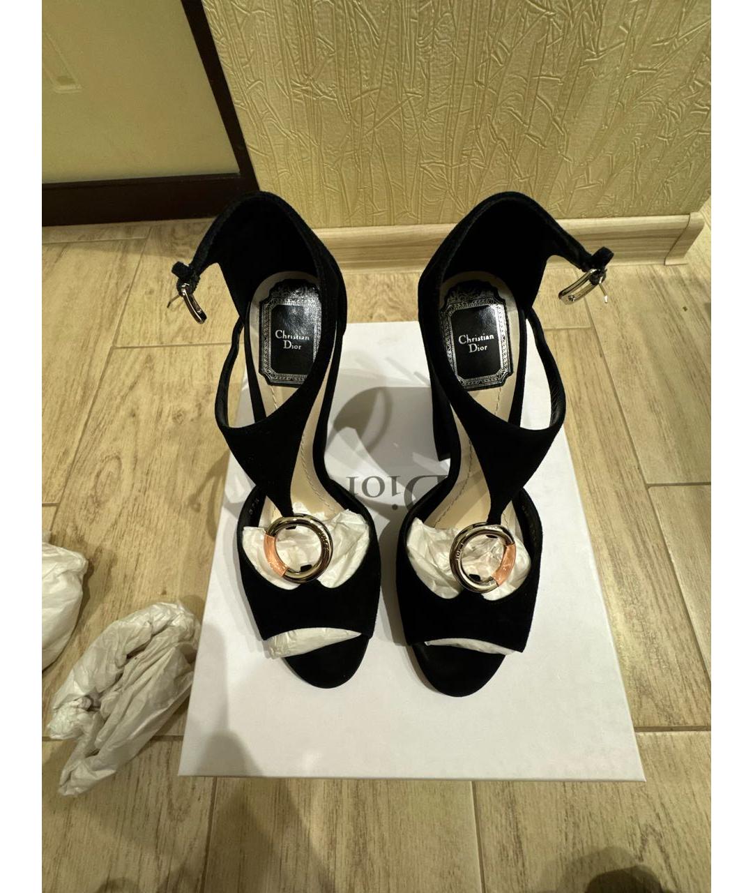 CHRISTIAN DIOR Черные замшевые босоножки, фото 2