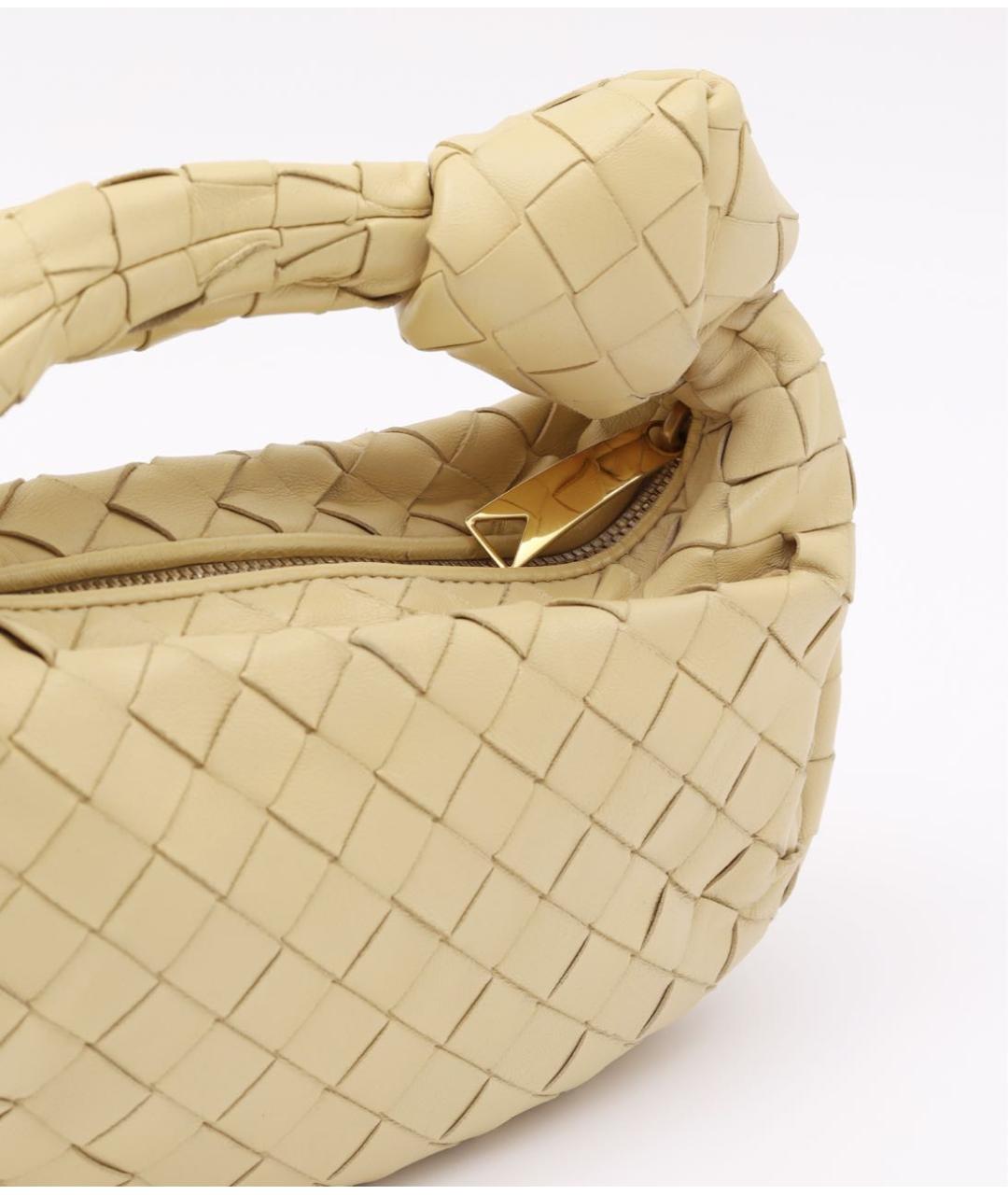 BOTTEGA VENETA Бежевая кожаная сумка с короткими ручками, фото 5