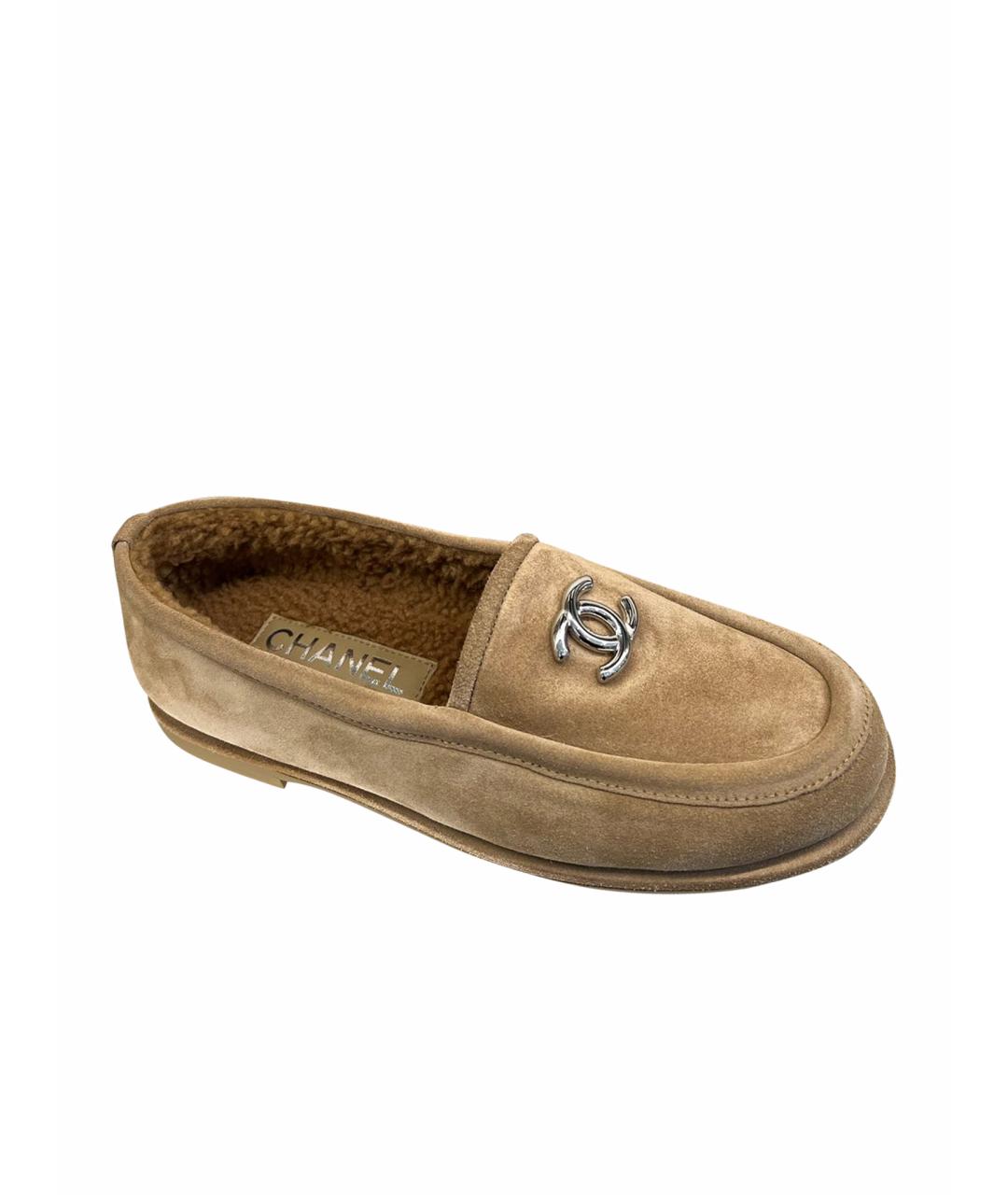 CHANEL Бежевые замшевые лоферы, фото 1