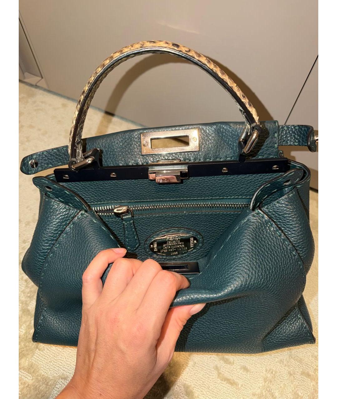 FENDI Бирюзовая кожаная сумка с короткими ручками, фото 5