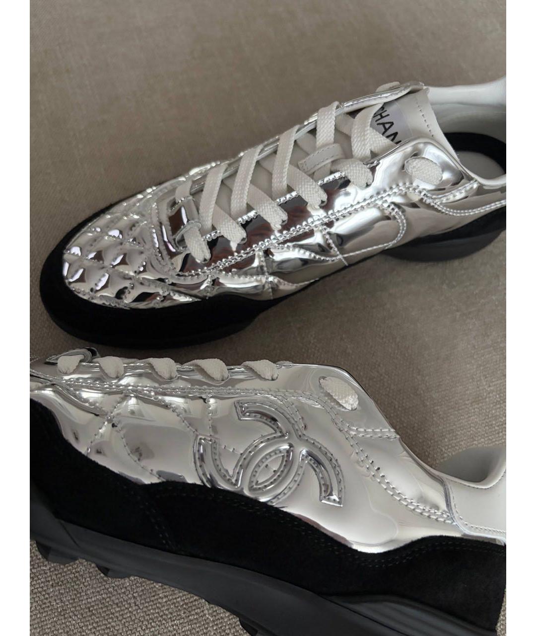 CHANEL Серебряные кеды из искусственной кожи, фото 2