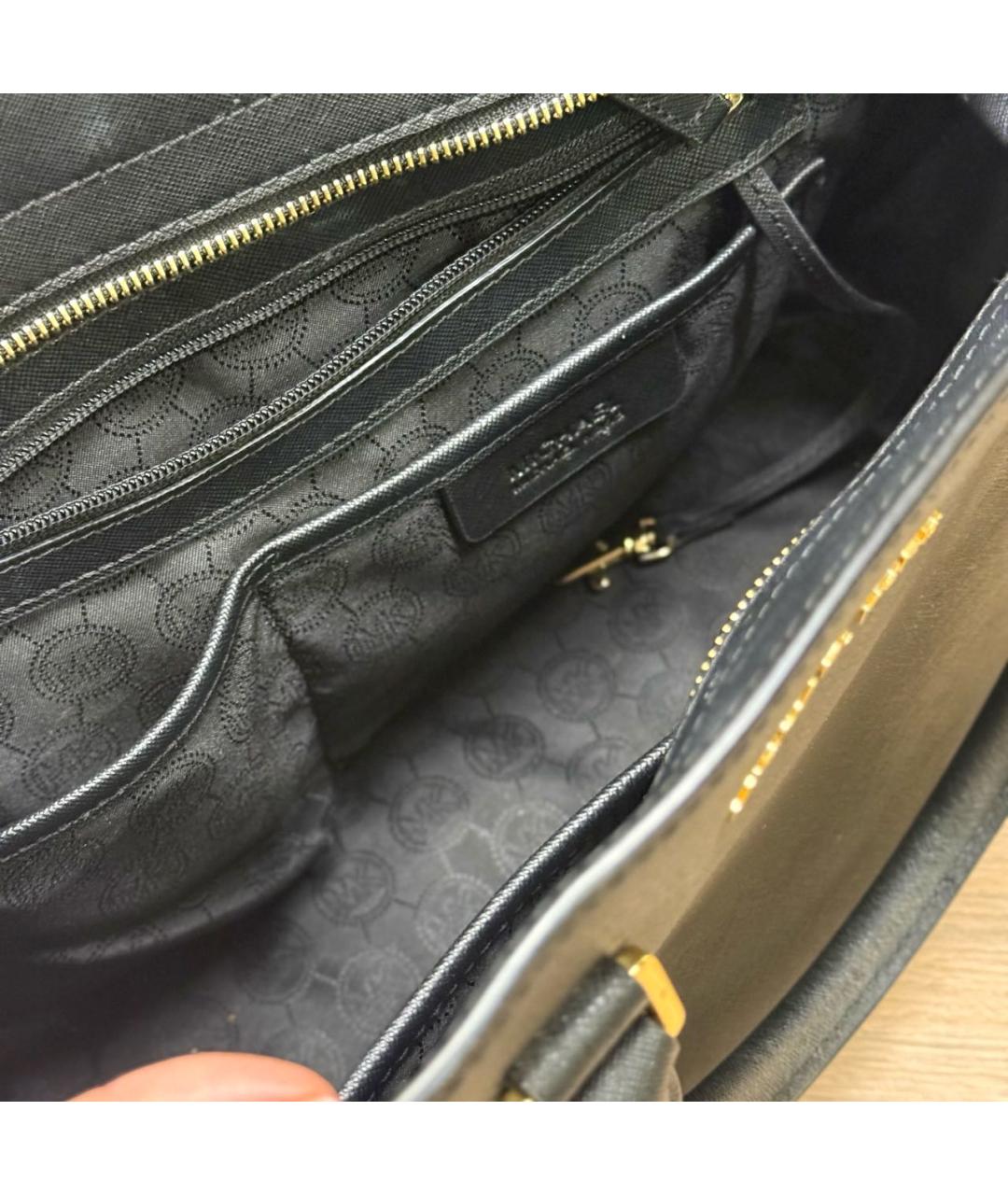 MICHAEL KORS Черная кожаная сумка с короткими ручками, фото 3