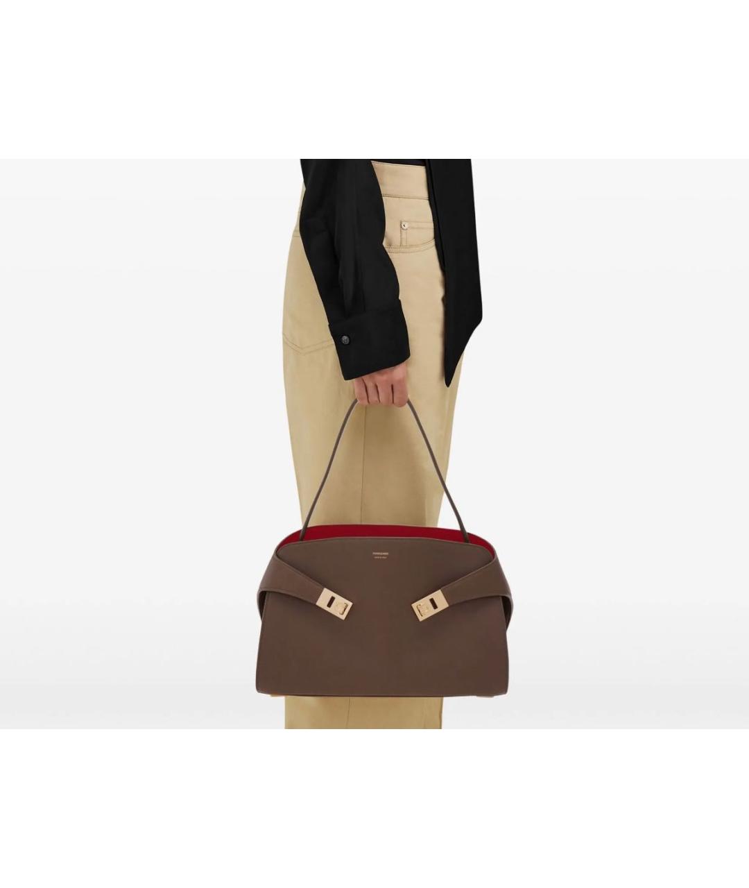 FERRAGAMO Коричневая кожаная сумка с короткими ручками, фото 2