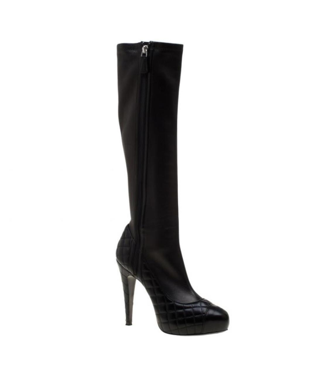 CHANEL Черные кожаные сапоги, фото 1