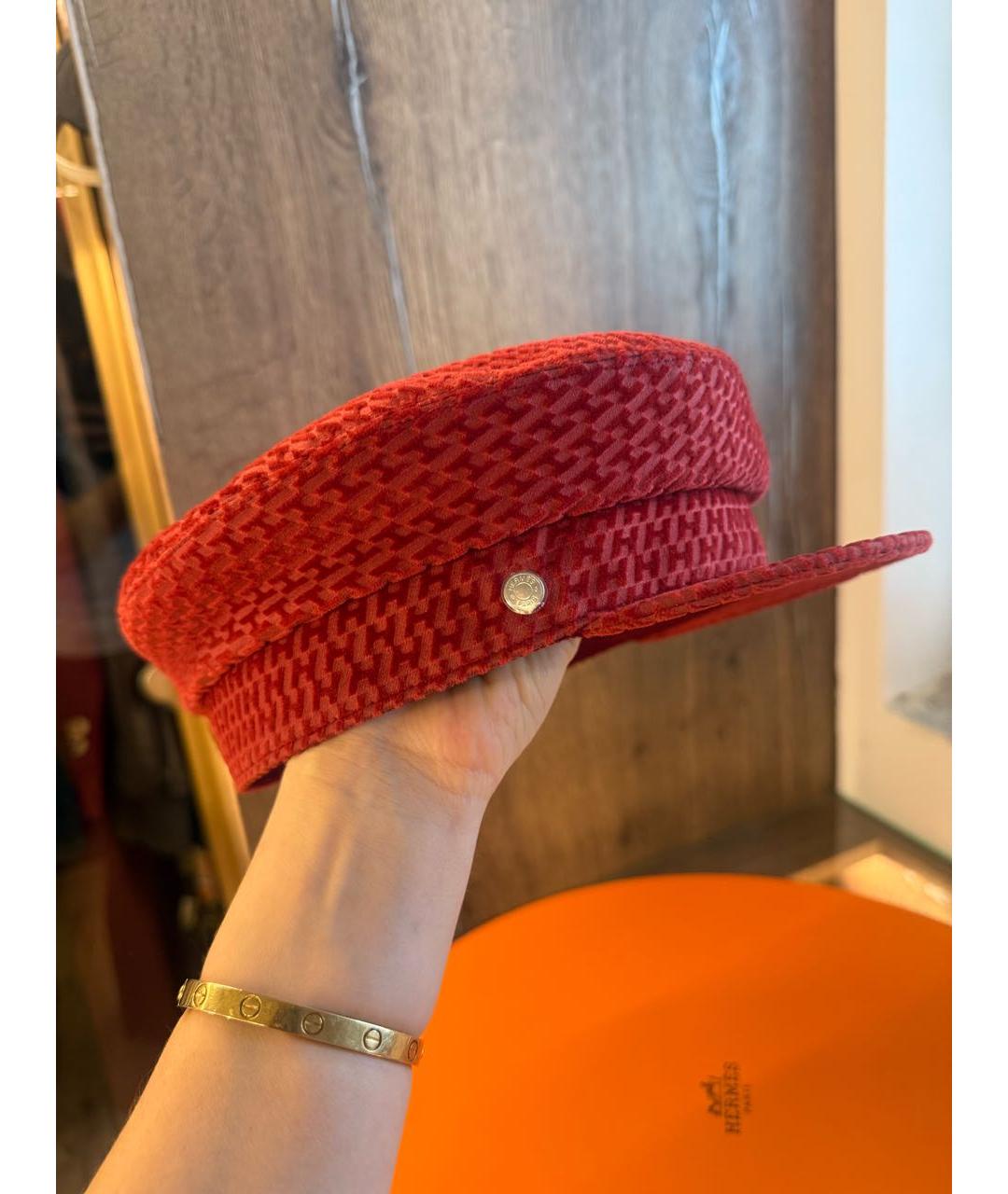 HERMES Красная бархатная кепка, фото 9