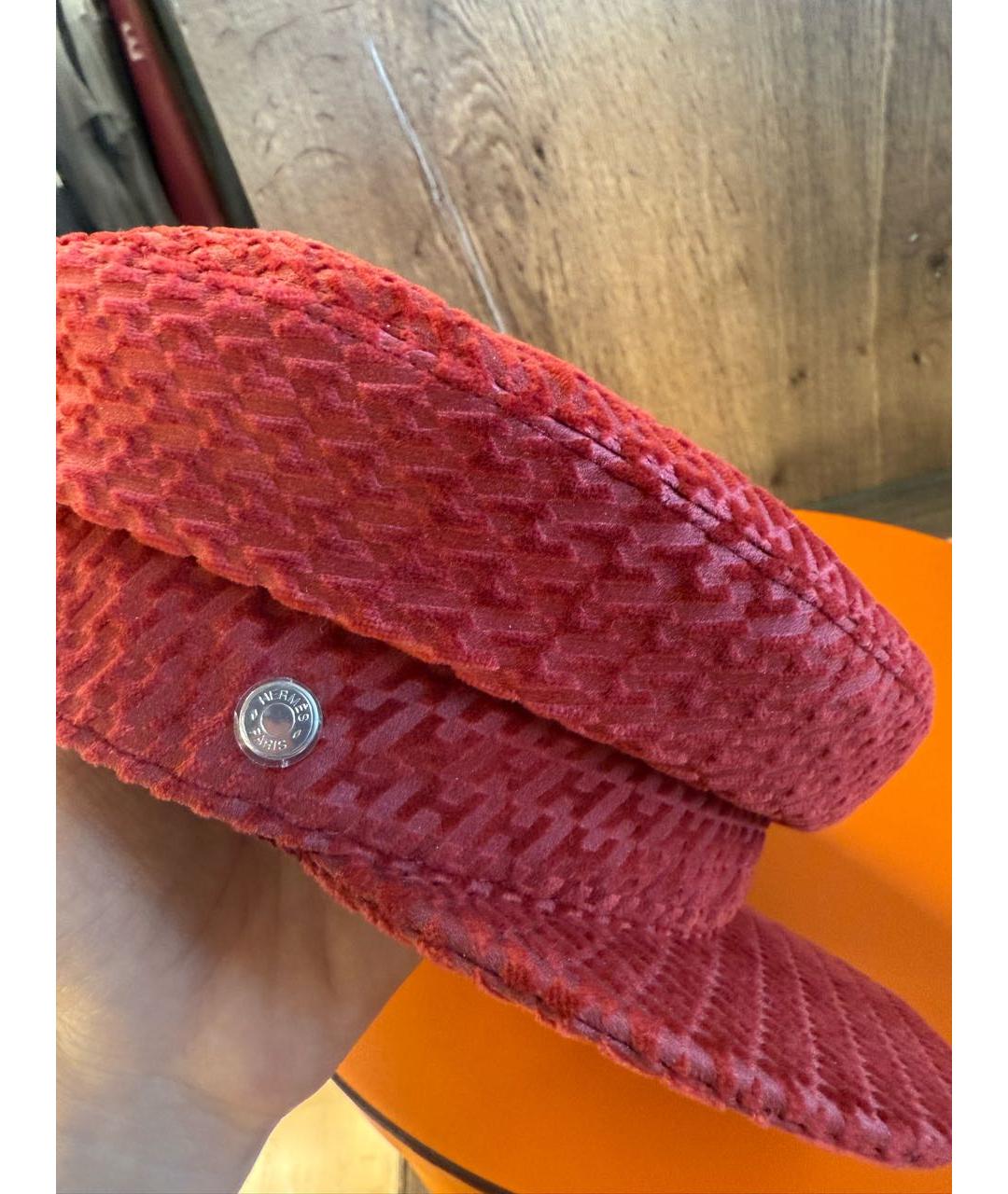 HERMES Красная бархатная кепка, фото 4