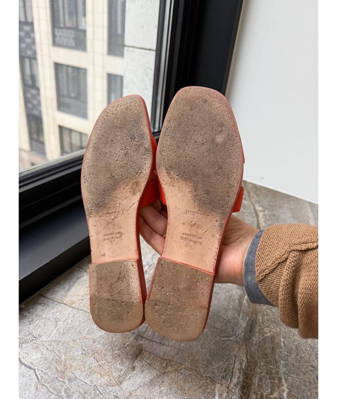 HERMES Коралловые кожаные шлепанцы, фото 5