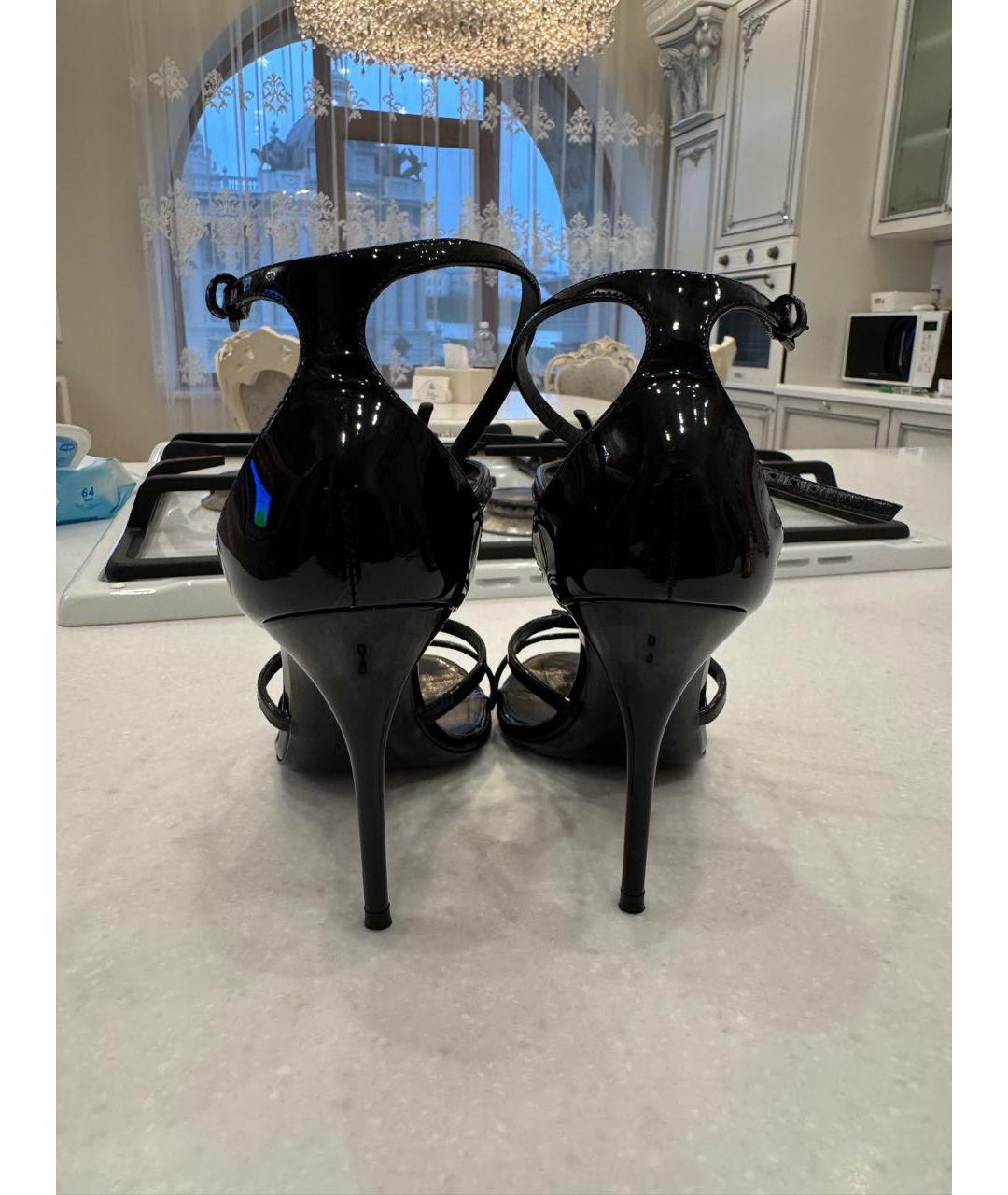 SAINT LAURENT Черные босоножки из лакированной кожи, фото 6