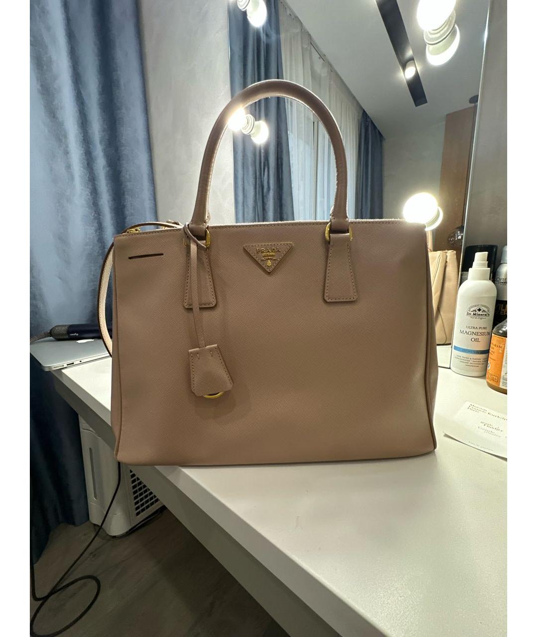 PRADA Бежевая кожаная сумка с короткими ручками, фото 7