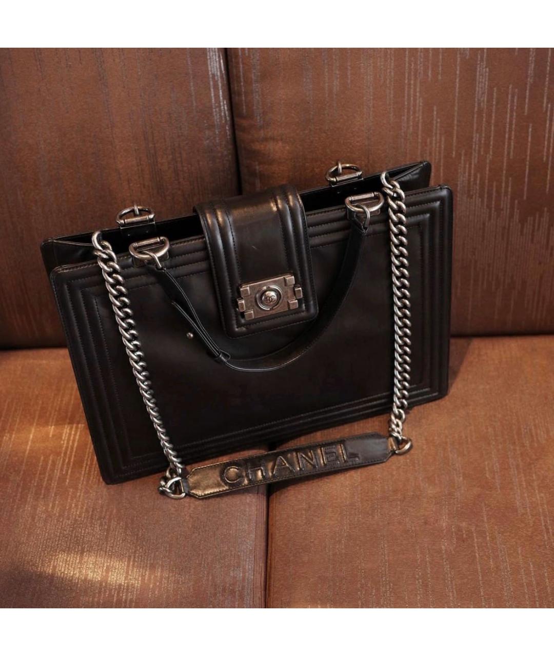 CHANEL Черная кожаная сумка тоут, фото 3