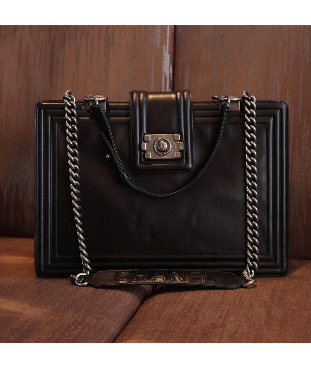 CHANEL Черная кожаная сумка тоут, фото 2