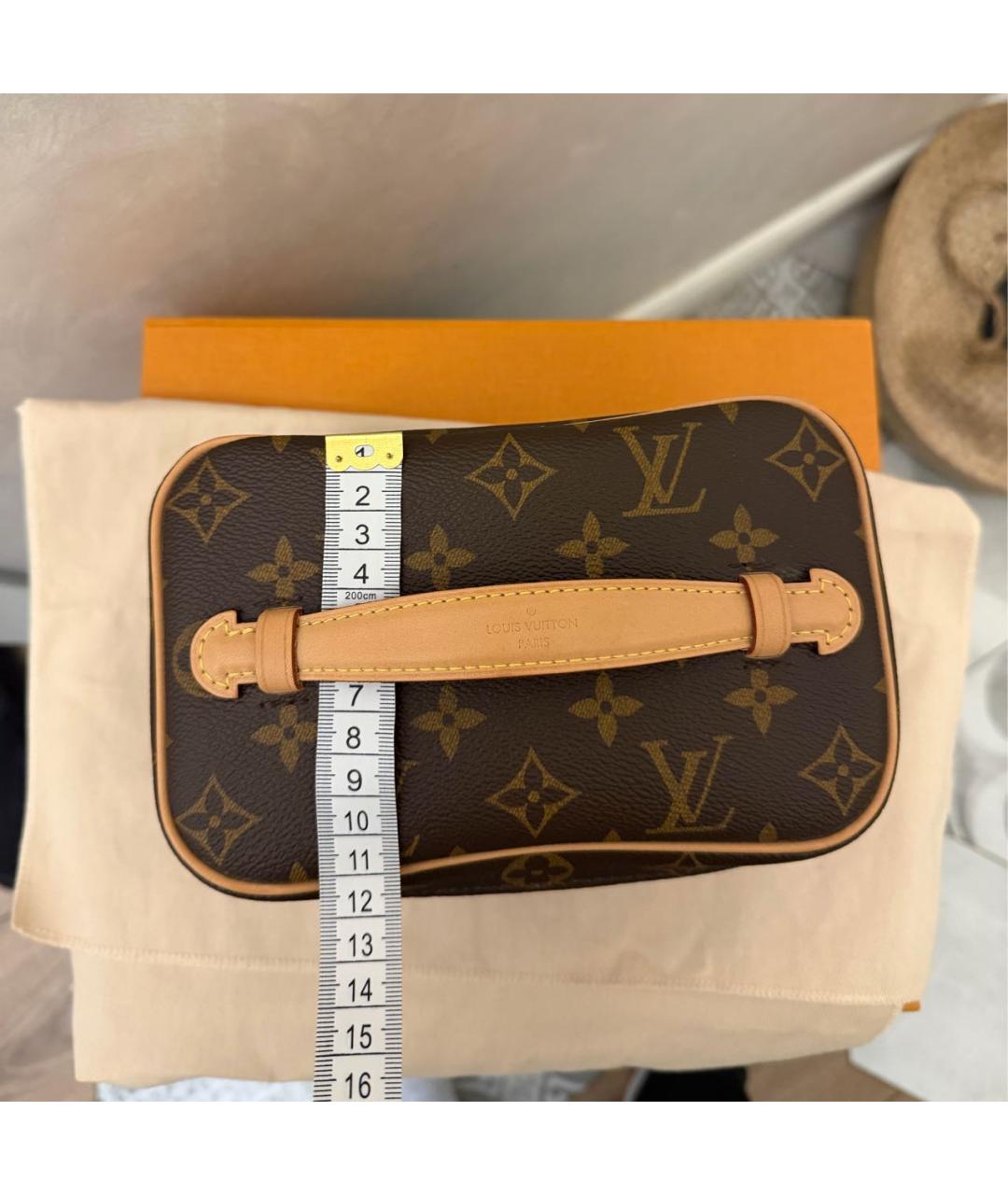LOUIS VUITTON Коричневая кожаная косметичка, фото 8