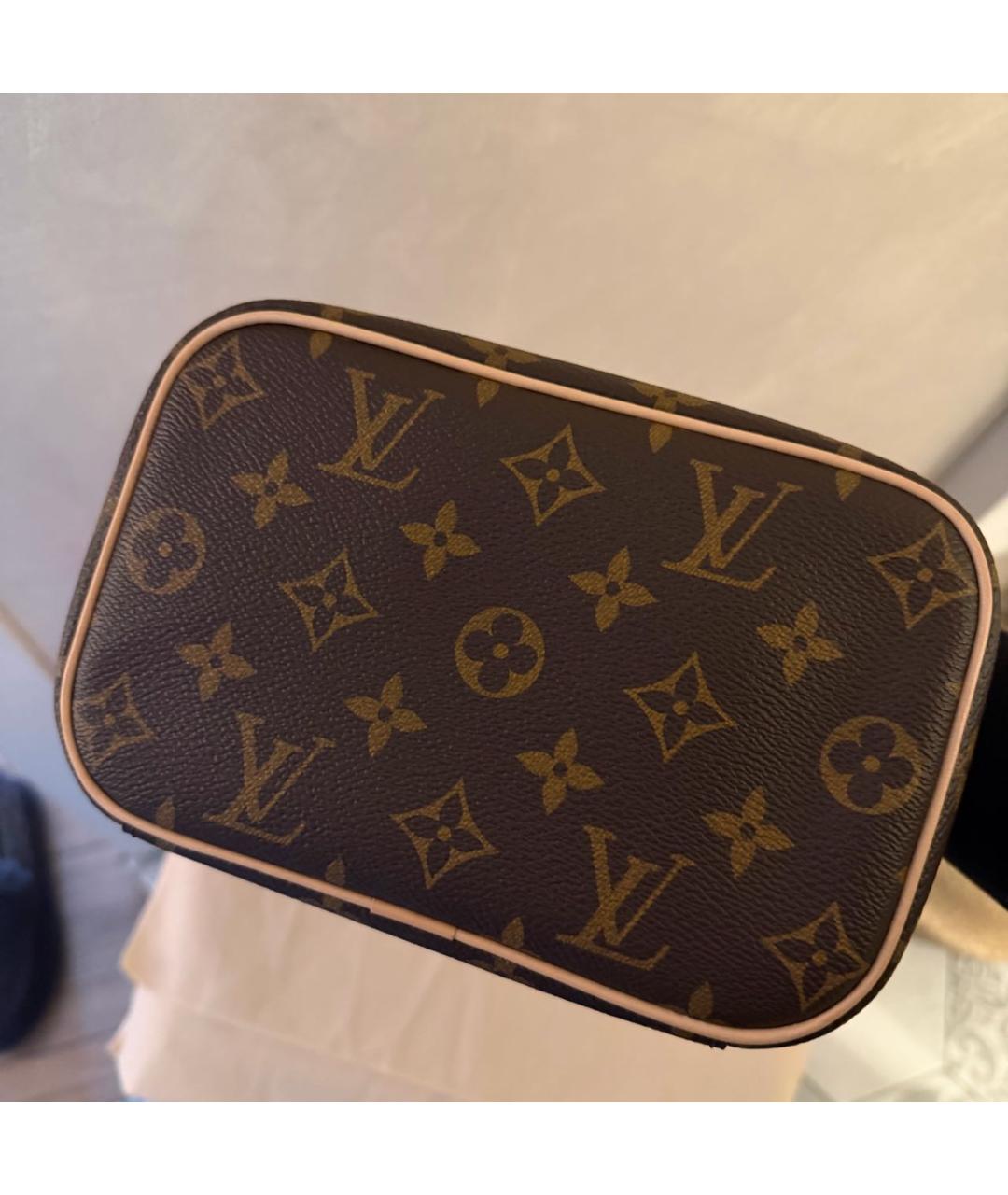 LOUIS VUITTON Коричневая кожаная косметичка, фото 5