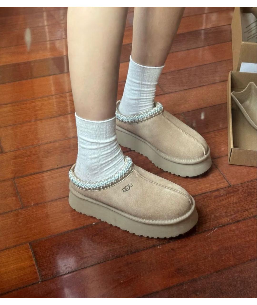 UGG AUSTRALIA Бежевые замшевые сабо, фото 7