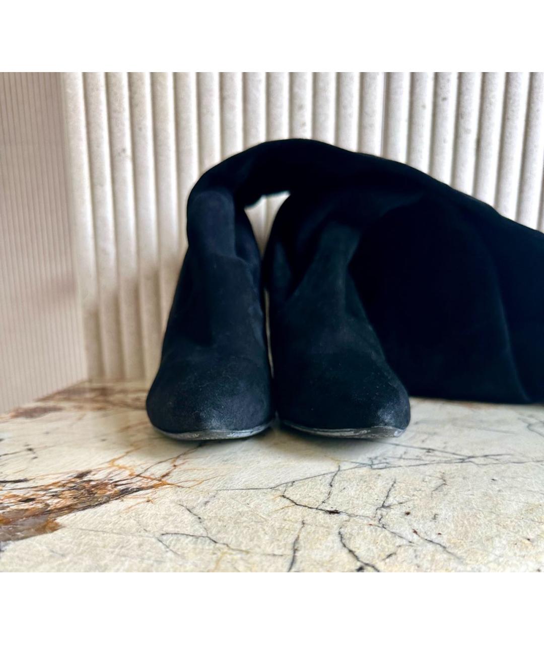 STUART WEITZMAN Черные замшевые ботфорты, фото 2