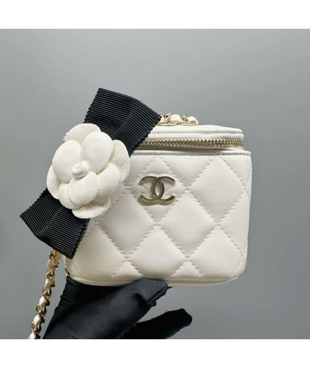 CHANEL Белая кожаная сумка через плечо, фото 4