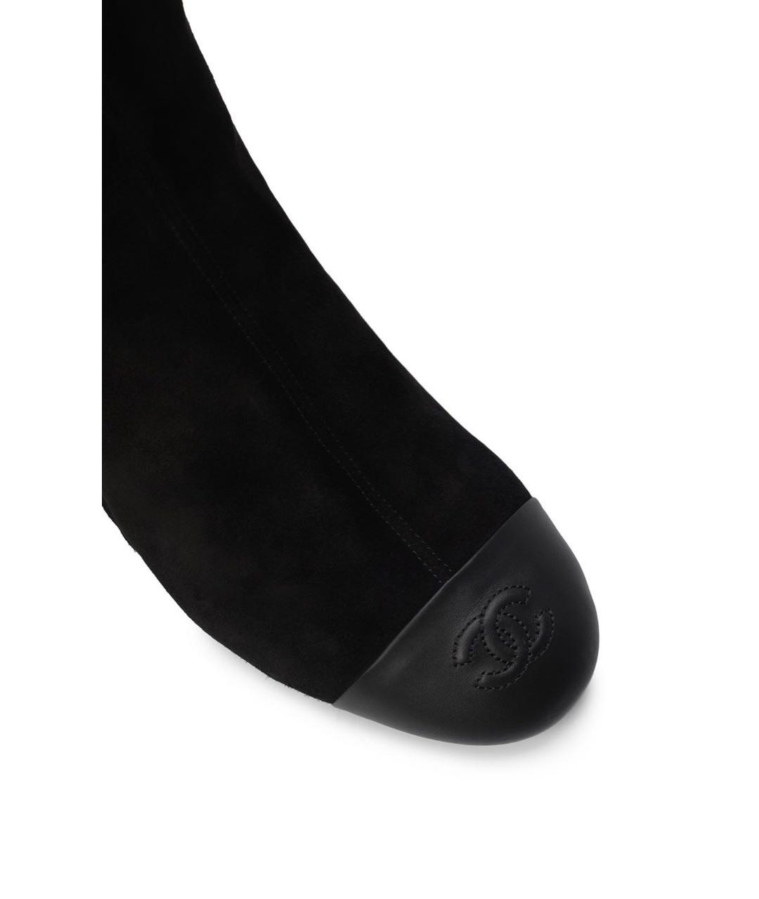 CHANEL Черные замшевые сапоги, фото 6