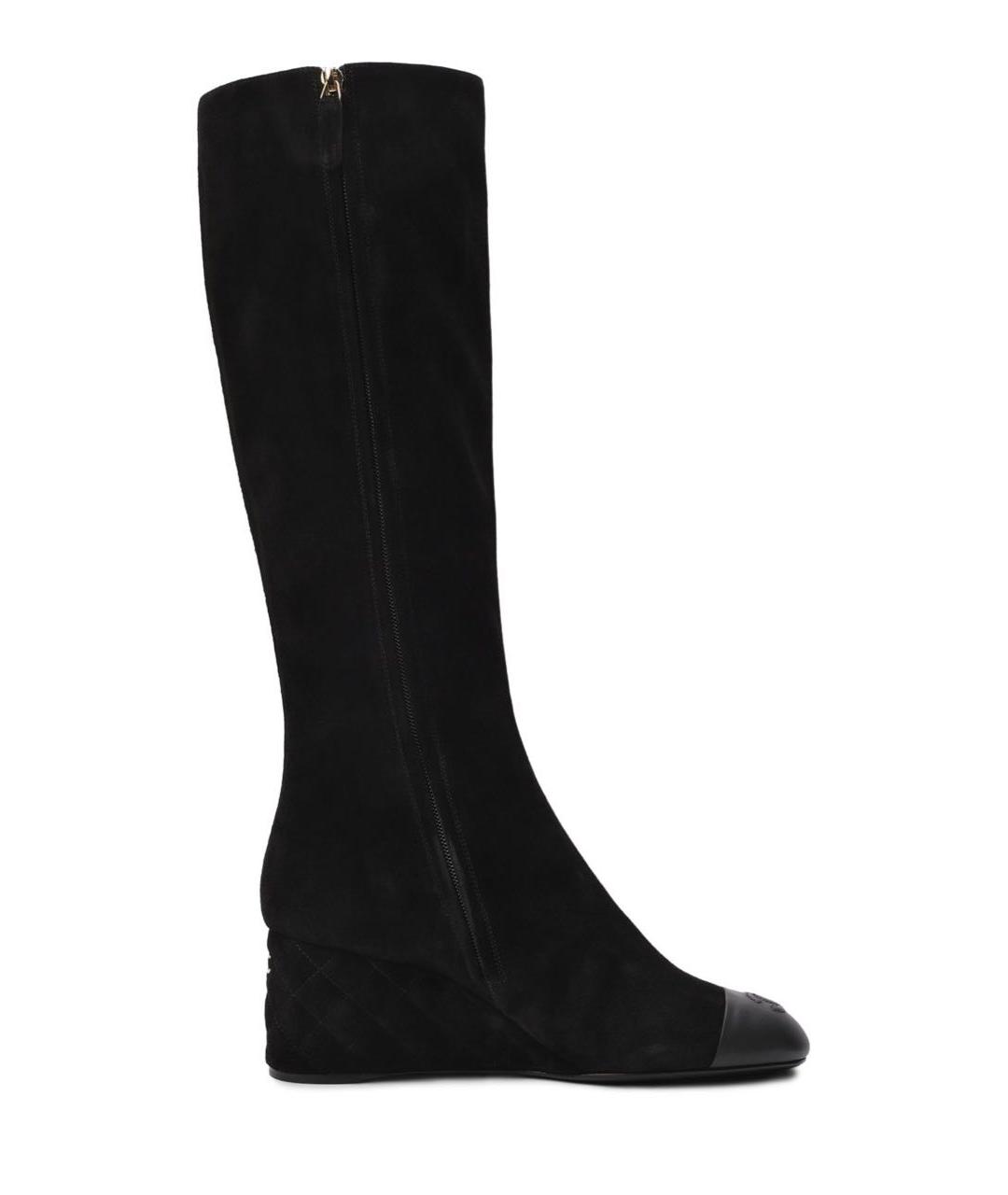 CHANEL Черные замшевые сапоги, фото 1