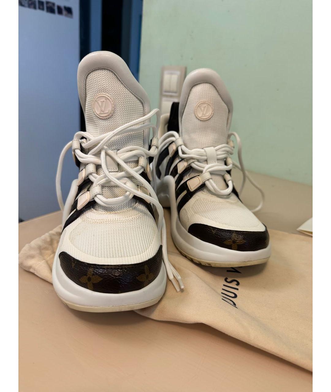 LOUIS VUITTON Белые кроссовки, фото 2