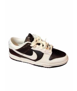 NIKE Кроссовки