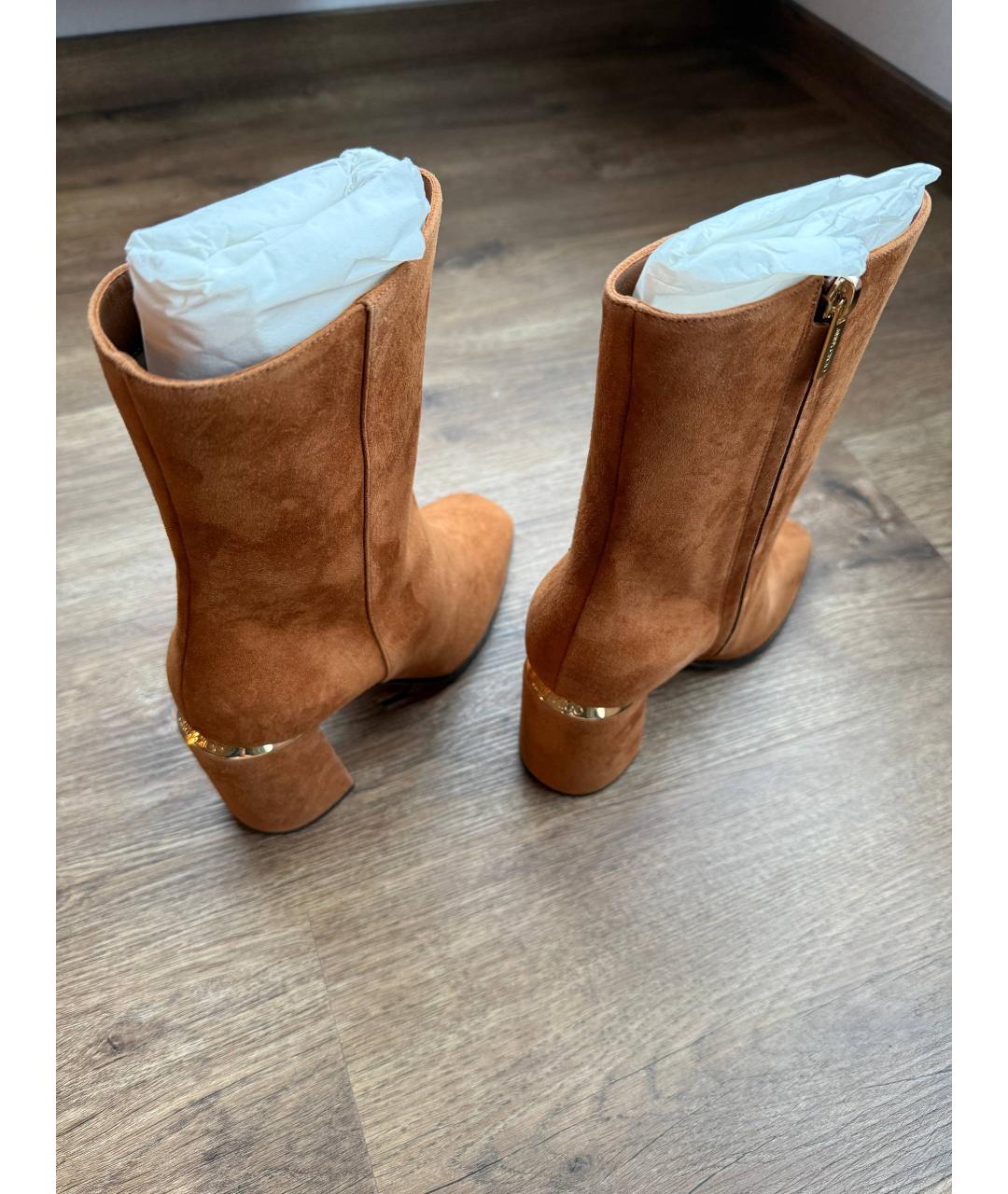 JIMMY CHOO Коричневые замшевые ботильоны, фото 4