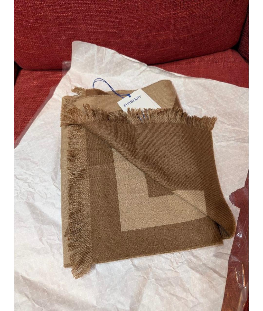 BURBERRY Коричневый шерстяной шарф, фото 3