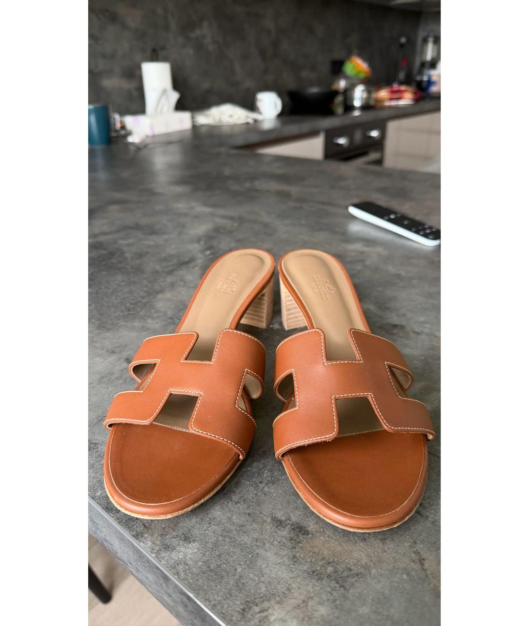 HERMES Оранжевое кожаные сандалии, фото 2