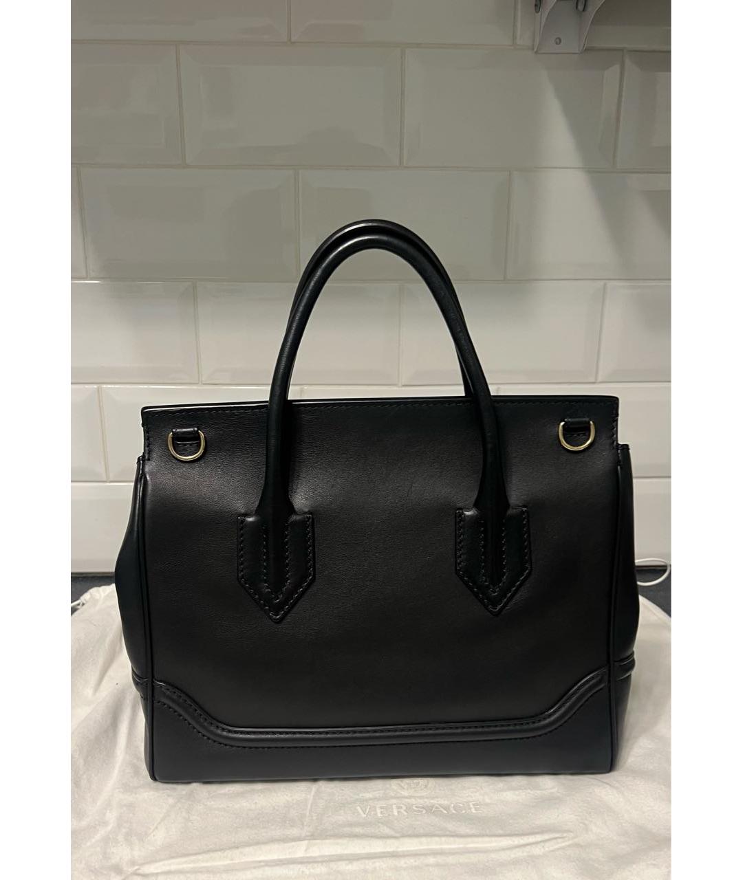 VERSACE Черная кожаная сумка с короткими ручками, фото 3