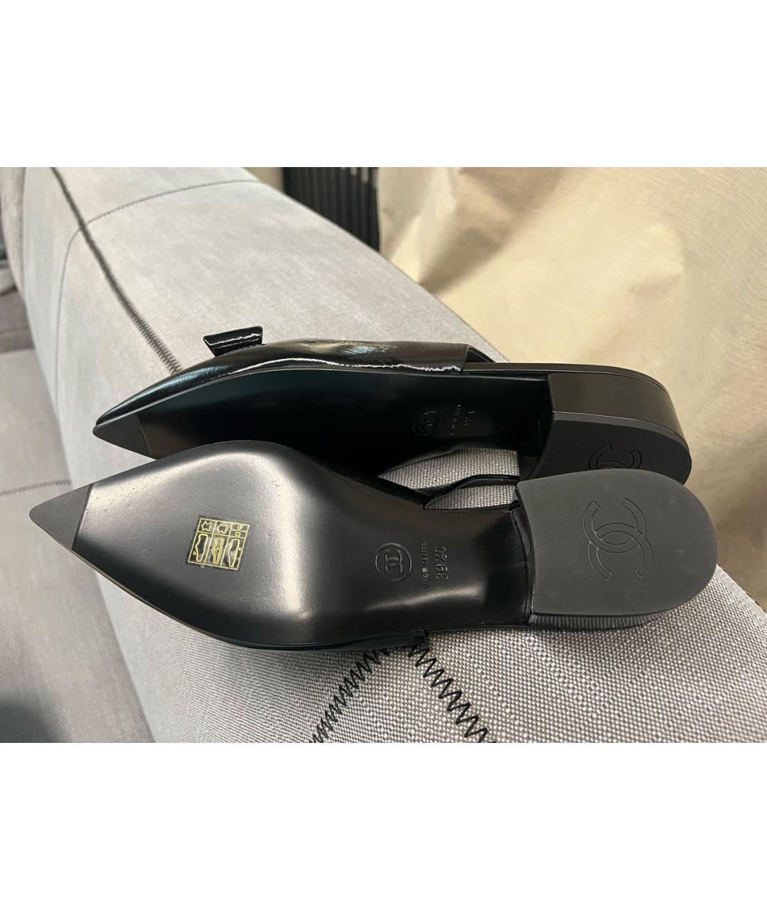 CHANEL Черные туфли из лакированной кожи, фото 5