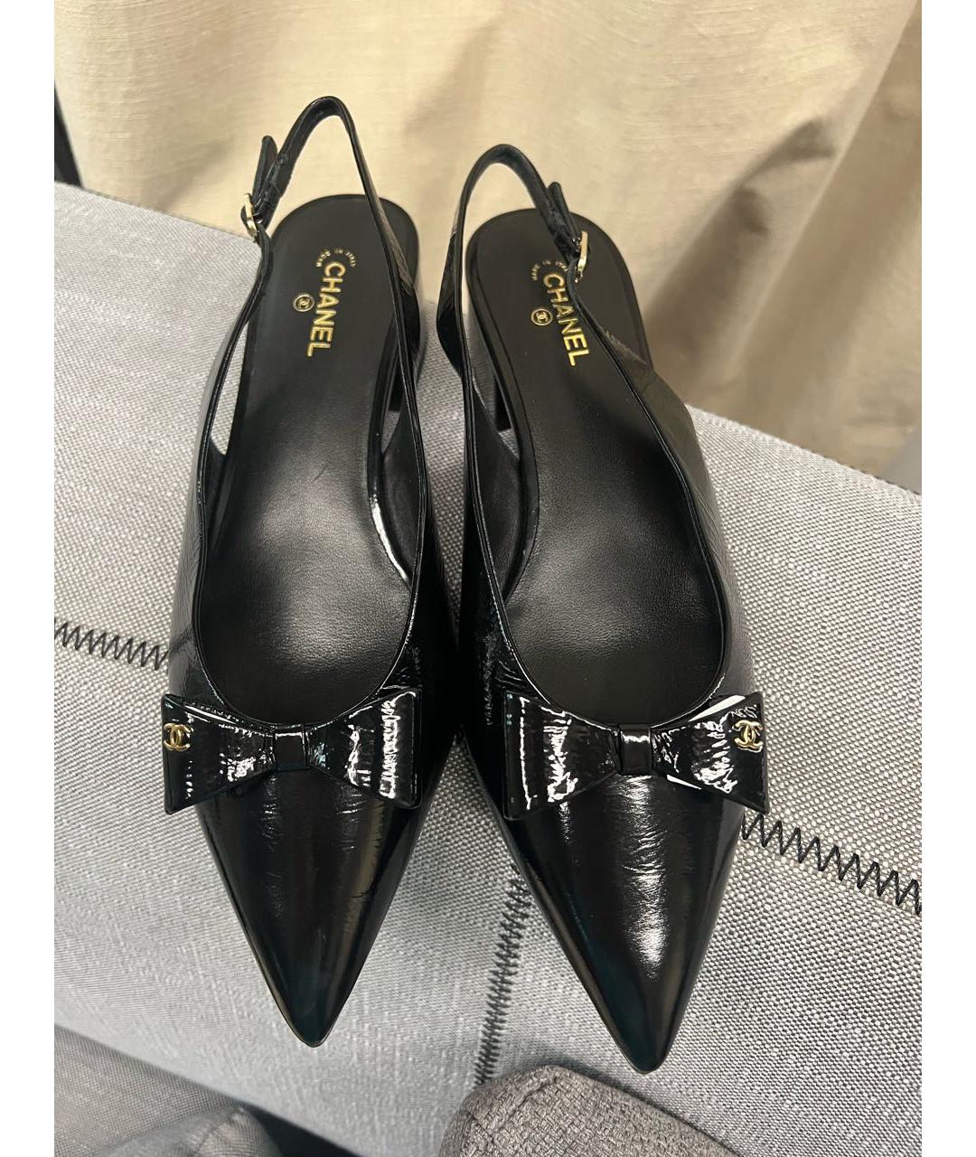 CHANEL Черные туфли из лакированной кожи, фото 2