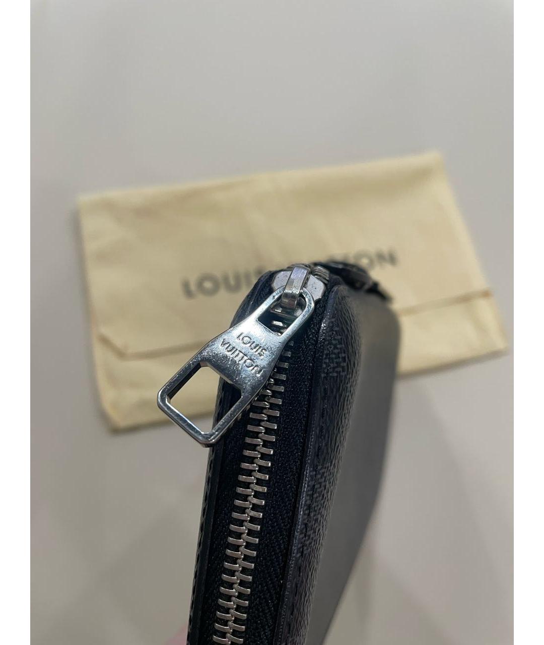 LOUIS VUITTON Антрацитовая кожаная барсетка, фото 5