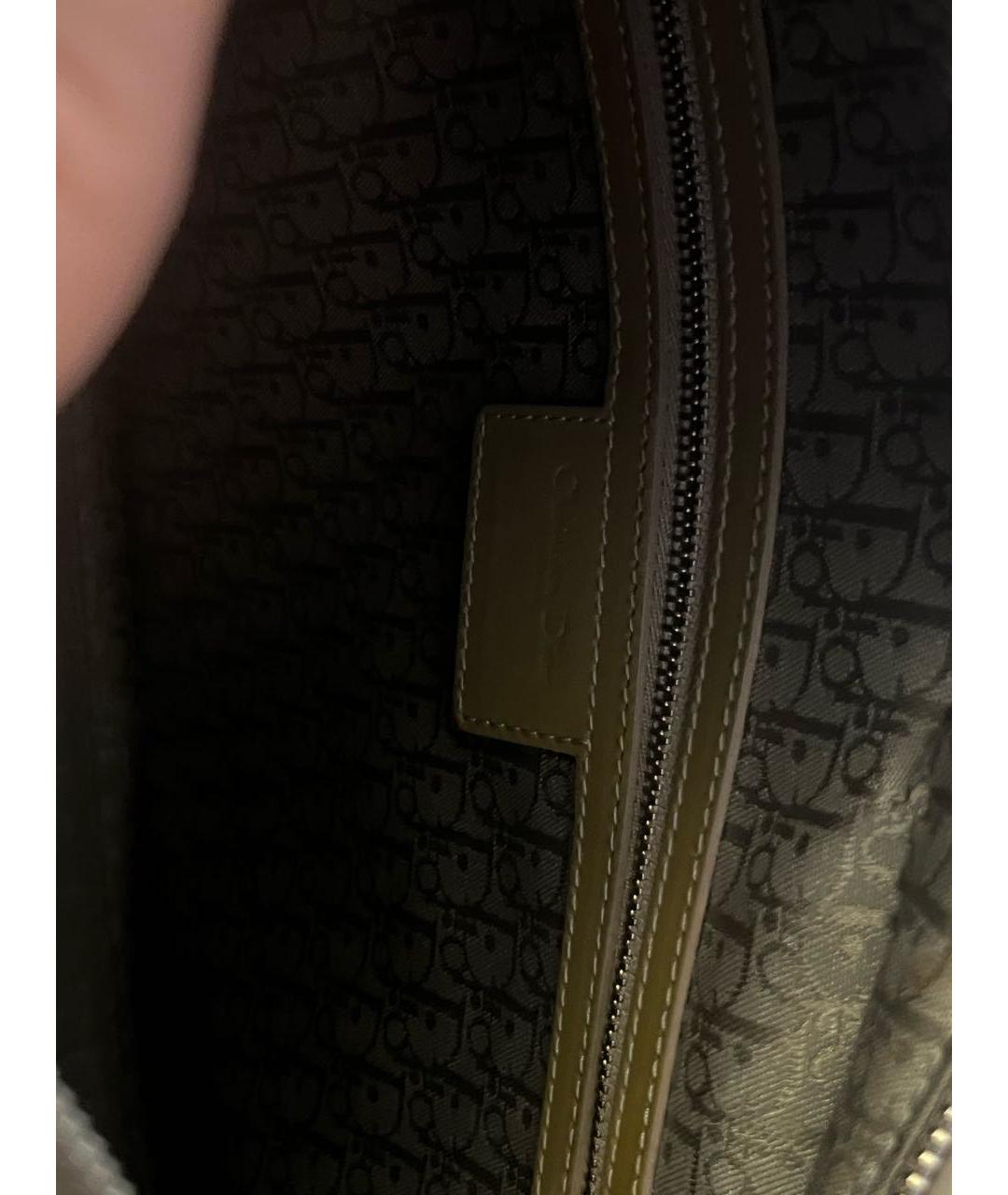 CHRISTIAN DIOR Бежевая сумка с короткими ручками из лакированной кожи, фото 4