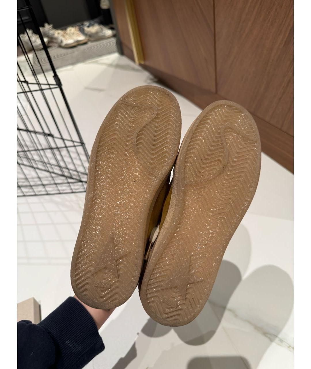 GOLDEN GOOSE DELUXE BRAND Горчичные замшевые кроссовки, фото 6