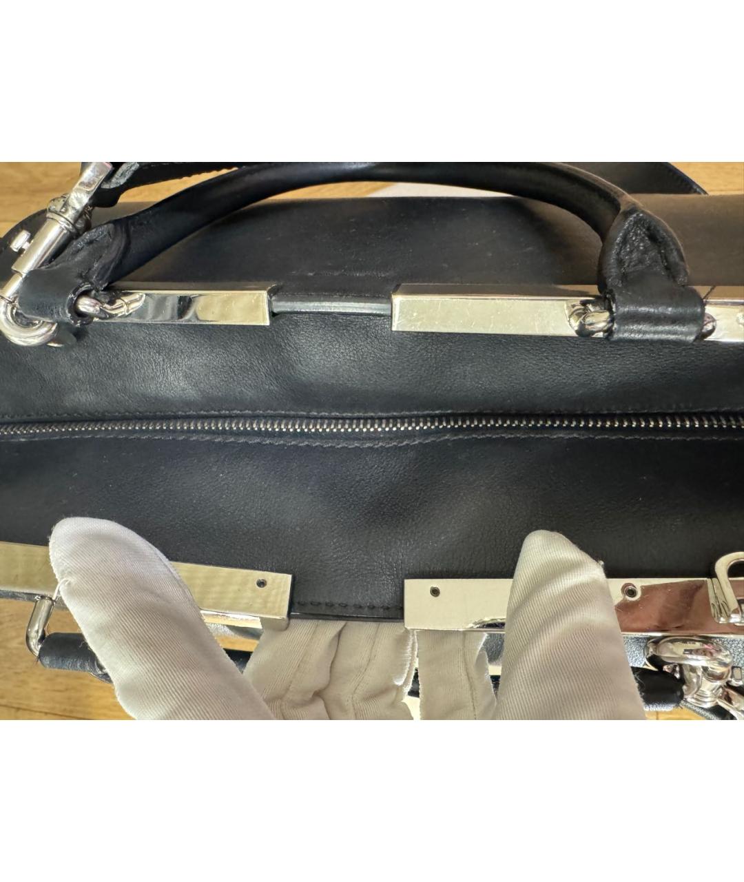 FENDI Черная кожаная сумка с короткими ручками, фото 7