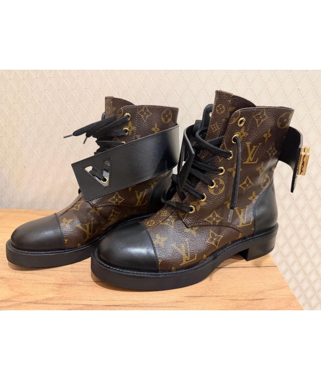 LOUIS VUITTON Коричневые ботинки, фото 9