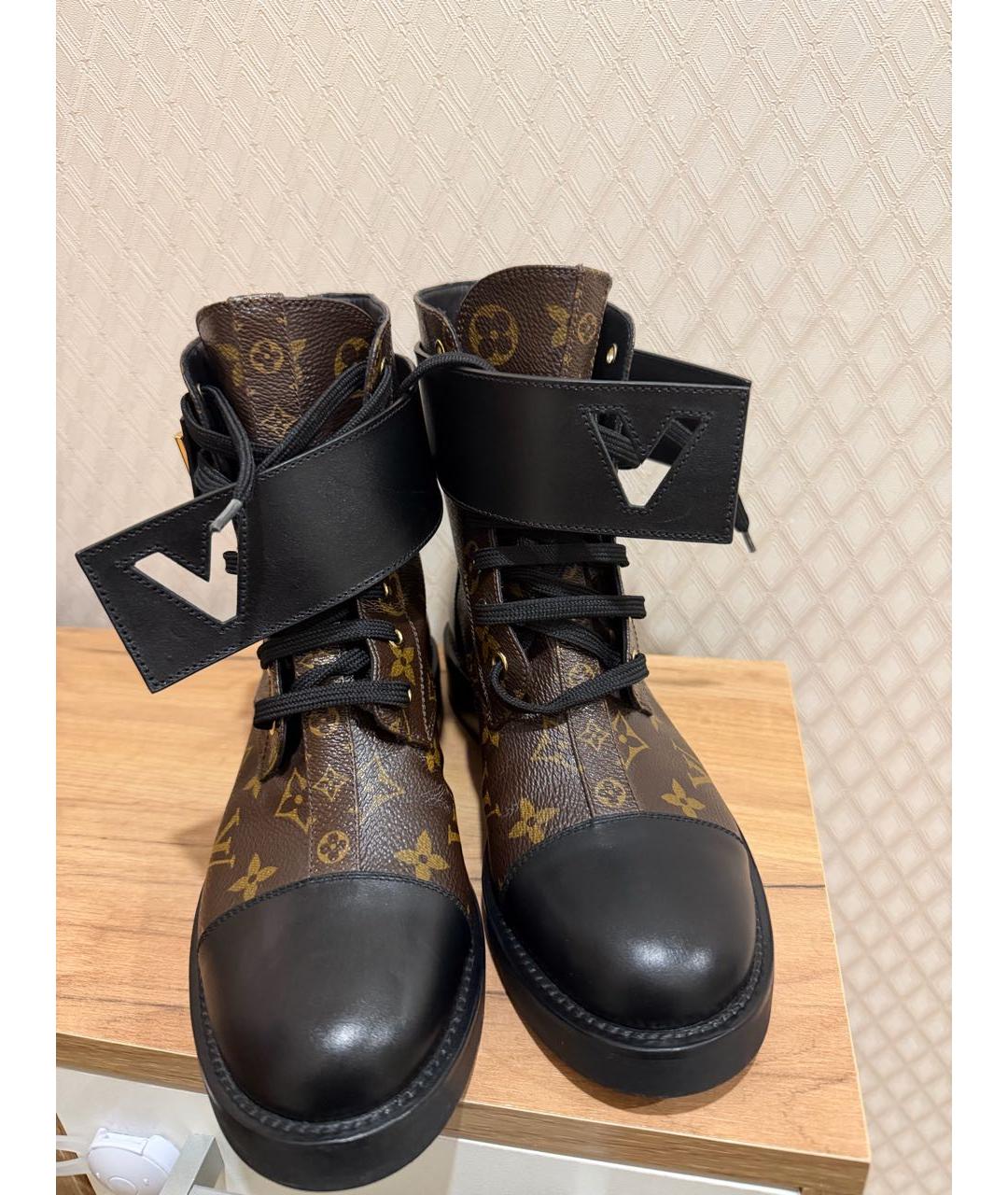 LOUIS VUITTON Коричневые ботинки, фото 2