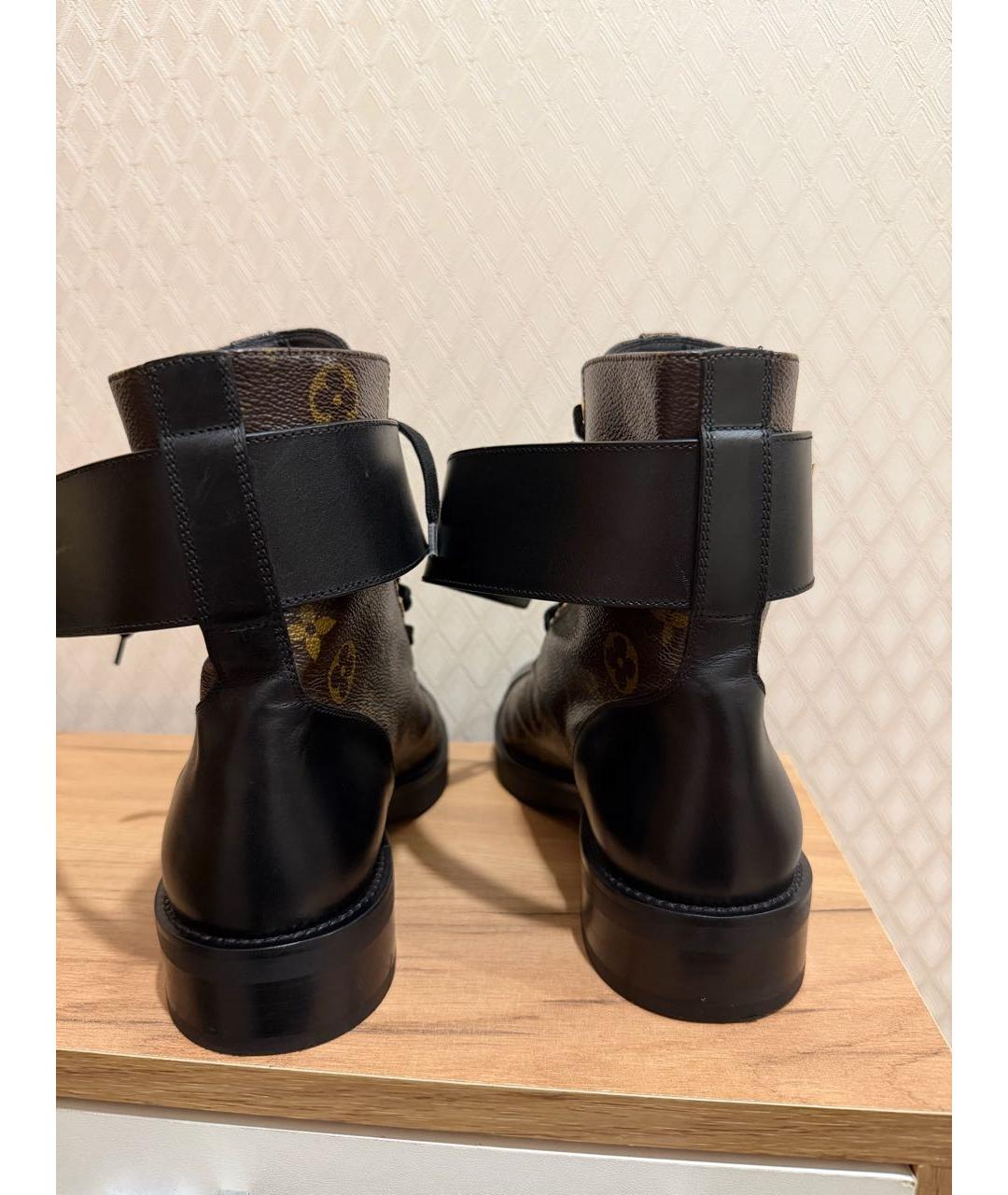 LOUIS VUITTON Коричневые ботинки, фото 4