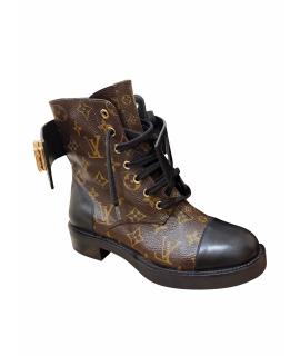 LOUIS VUITTON Ботинки